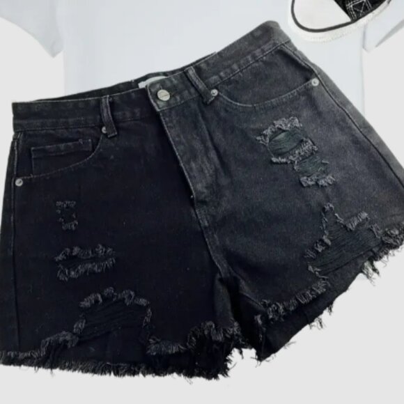 Track 23 Distressed Fashion Denim Black Shorts Juniors Size 9 NWT - Picture 1 of 2